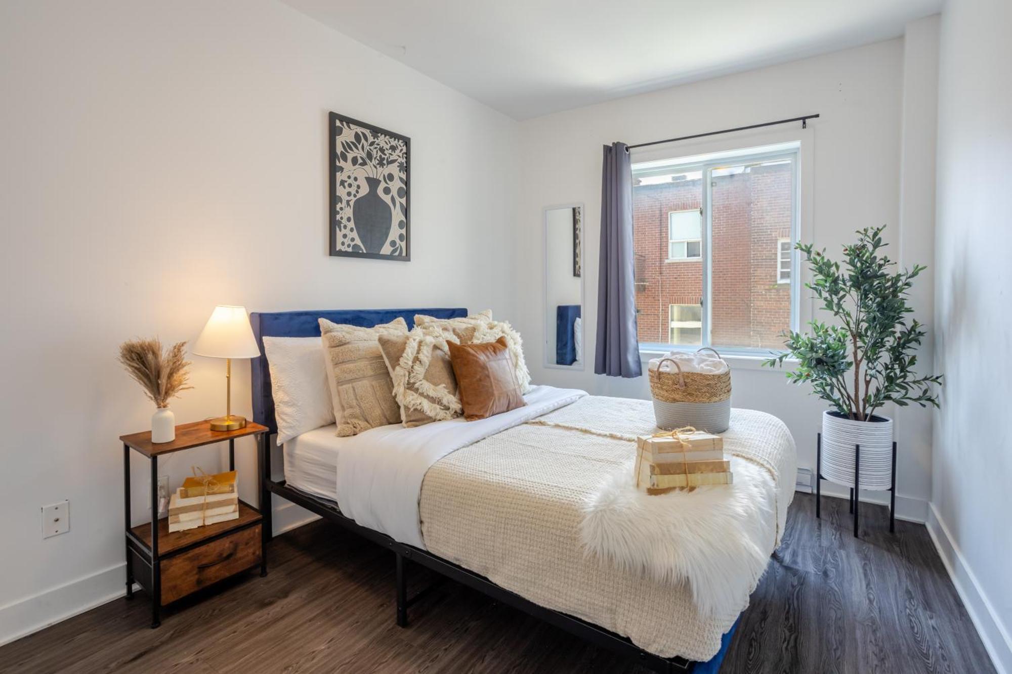 Apartment Wonderful 4 Bedroom In The Heart Of Downtown